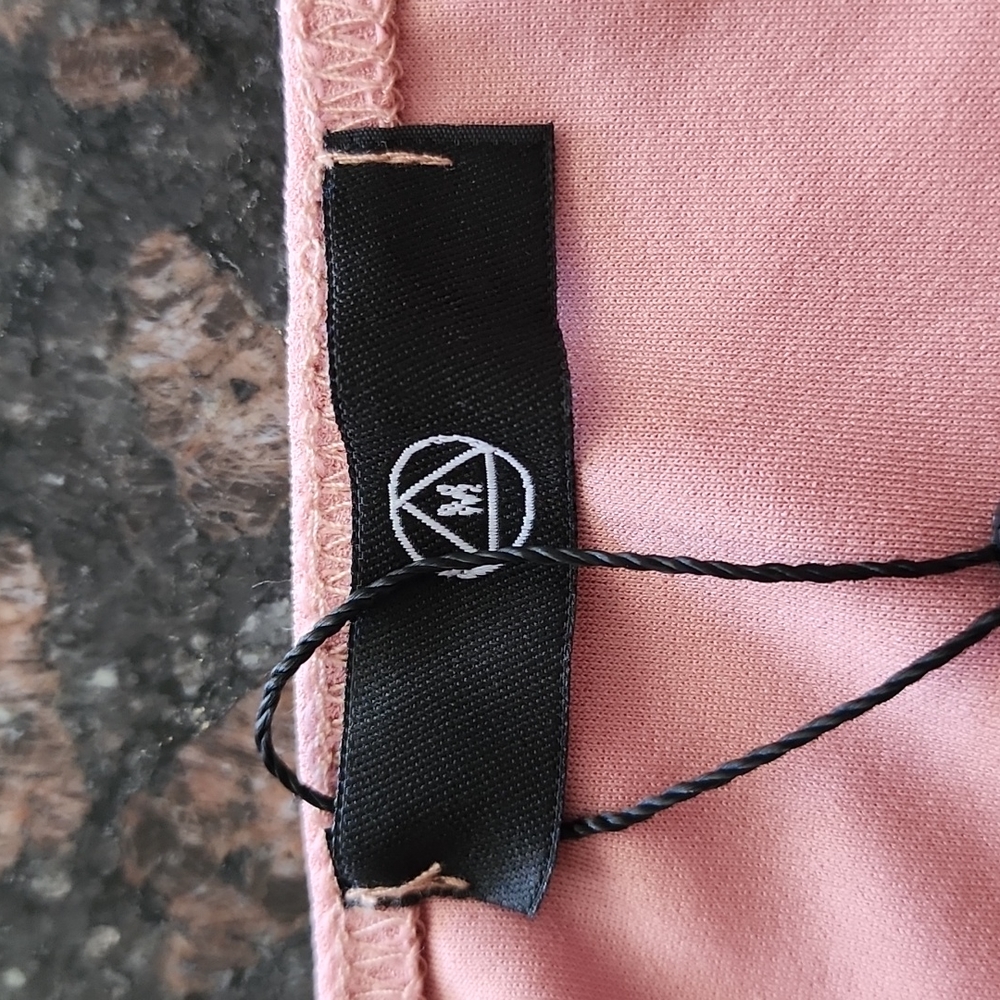 MISSGUIDED | Strappy Plunge Flippy Hem Bodycon Dress - Picture 8 of 10